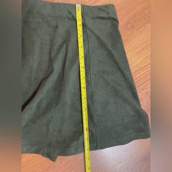 Forever 21 Olive Skater Skirt - Picture 6 of 6